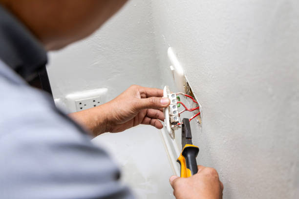 Best Affordable Emergency Electrician  in Ranchos De Taos, NM